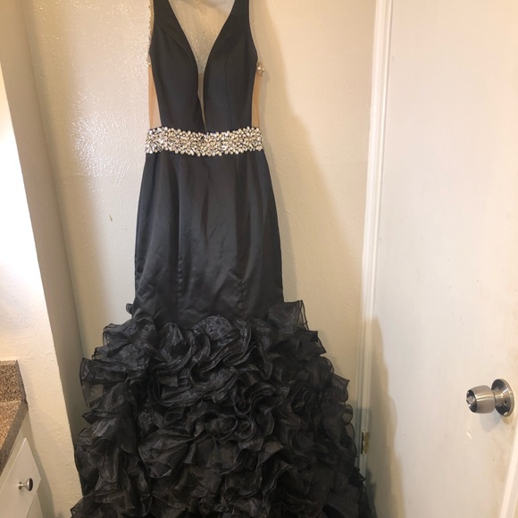 Black Mermaid Prom Dress - Picture 2 of 6